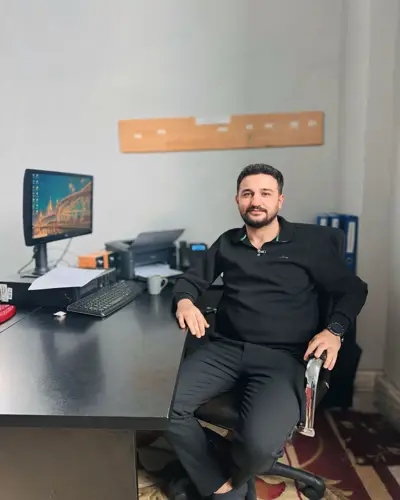 Kadir YUR
